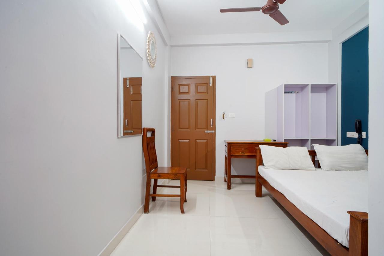 Hotel Reach Residency Kochi Zewnętrze zdjęcie
