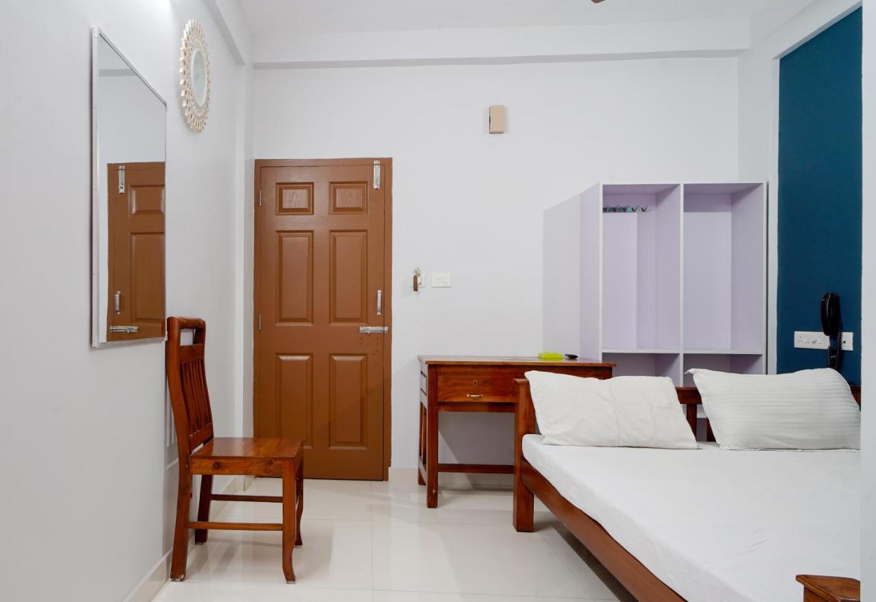 Hotel Reach Residency Kochi Zewnętrze zdjęcie