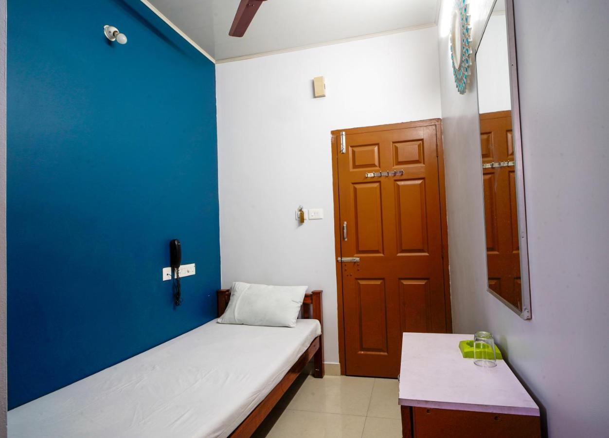 Hotel Reach Residency Kochi Zewnętrze zdjęcie