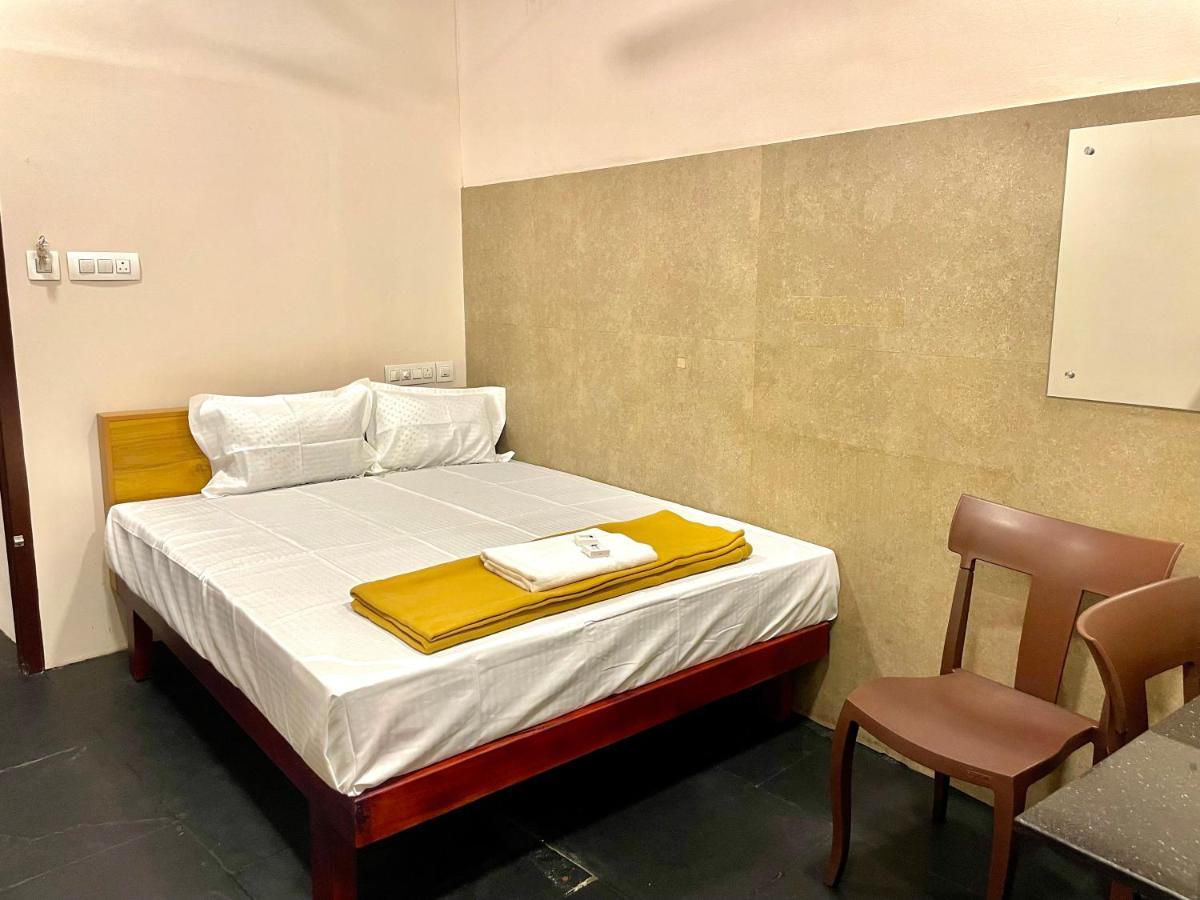 Hotel Reach Residency Kochi Zewnętrze zdjęcie