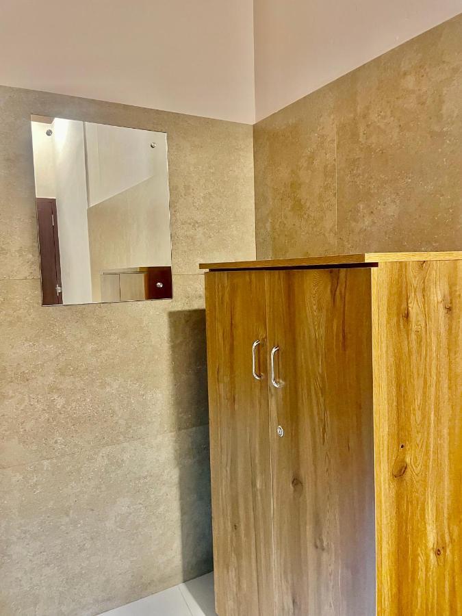 Hotel Reach Residency Kochi Zewnętrze zdjęcie