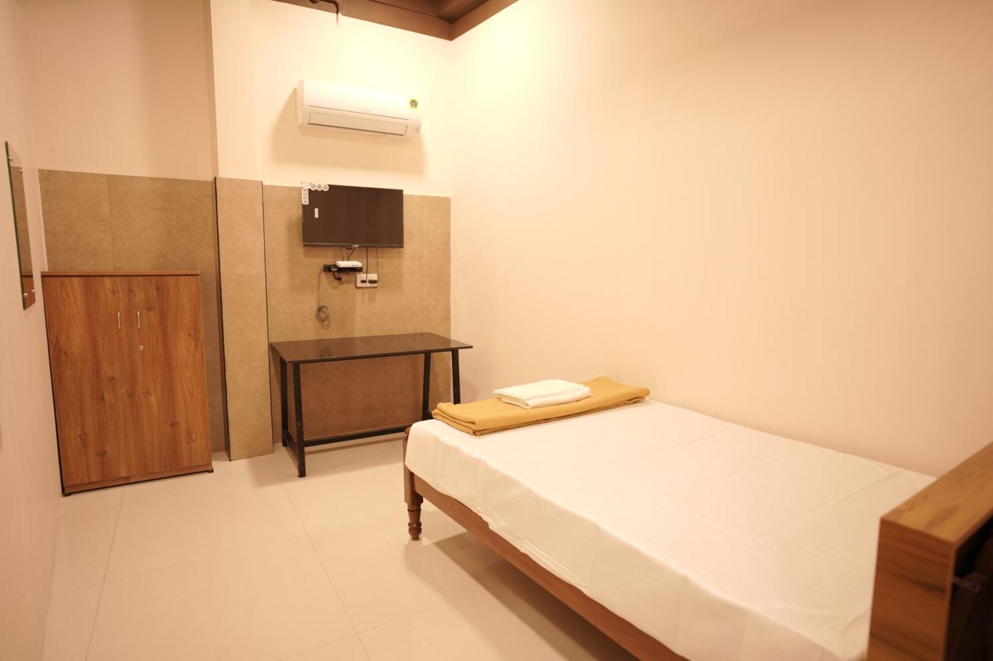 Hotel Reach Residency Kochi Zewnętrze zdjęcie