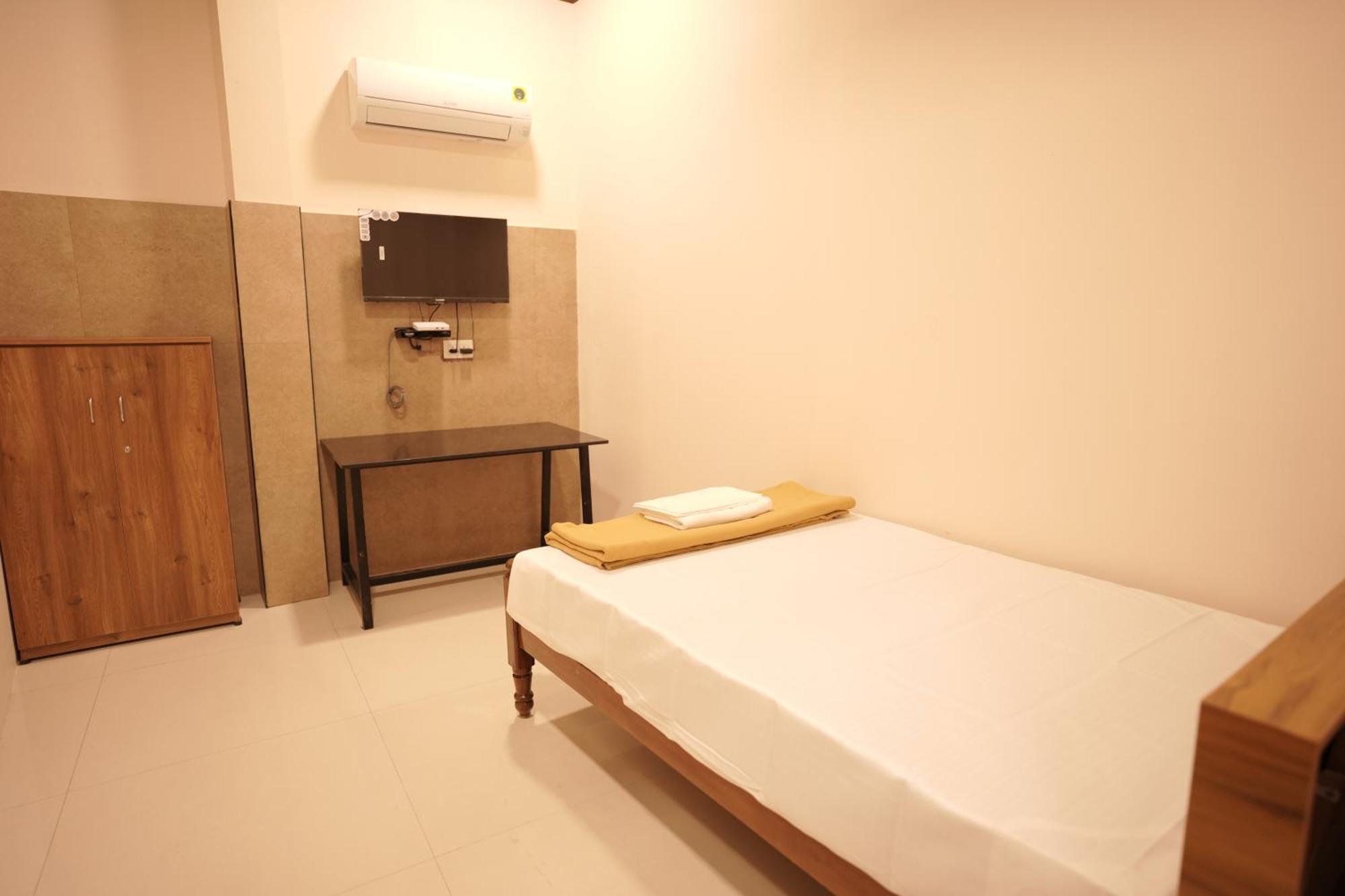 Hotel Reach Residency Kochi Zewnętrze zdjęcie