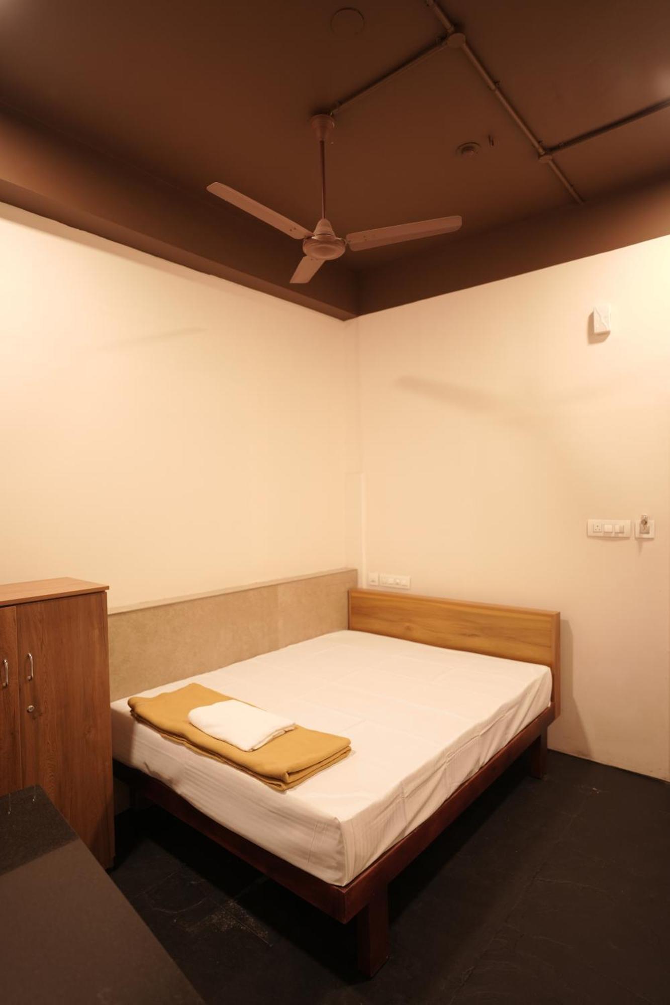 Hotel Reach Residency Kochi Zewnętrze zdjęcie