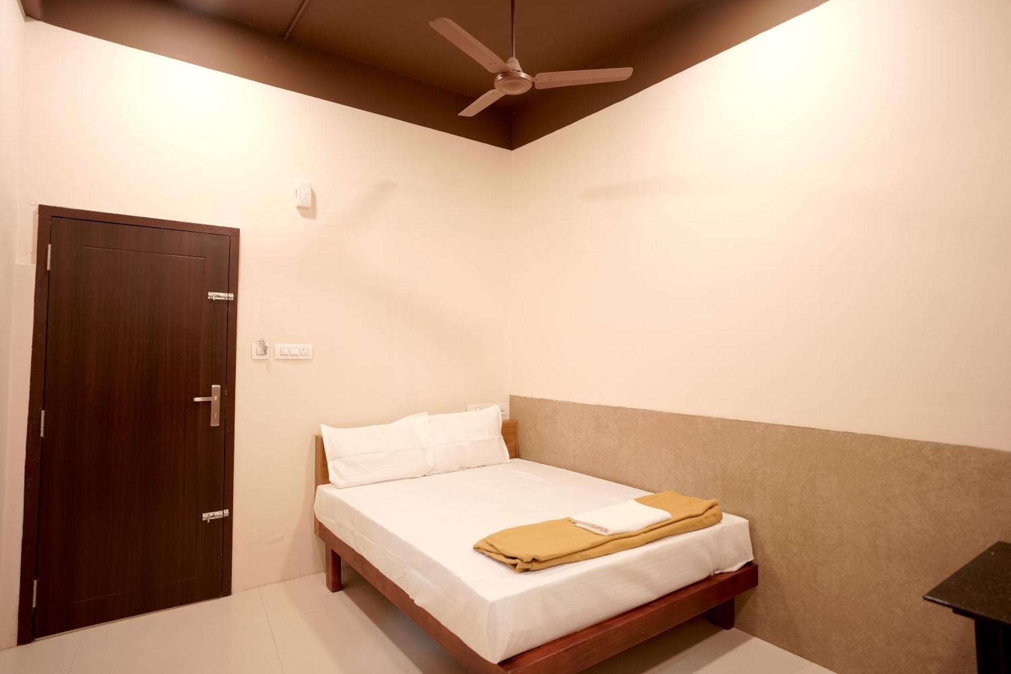 Hotel Reach Residency Kochi Zewnętrze zdjęcie