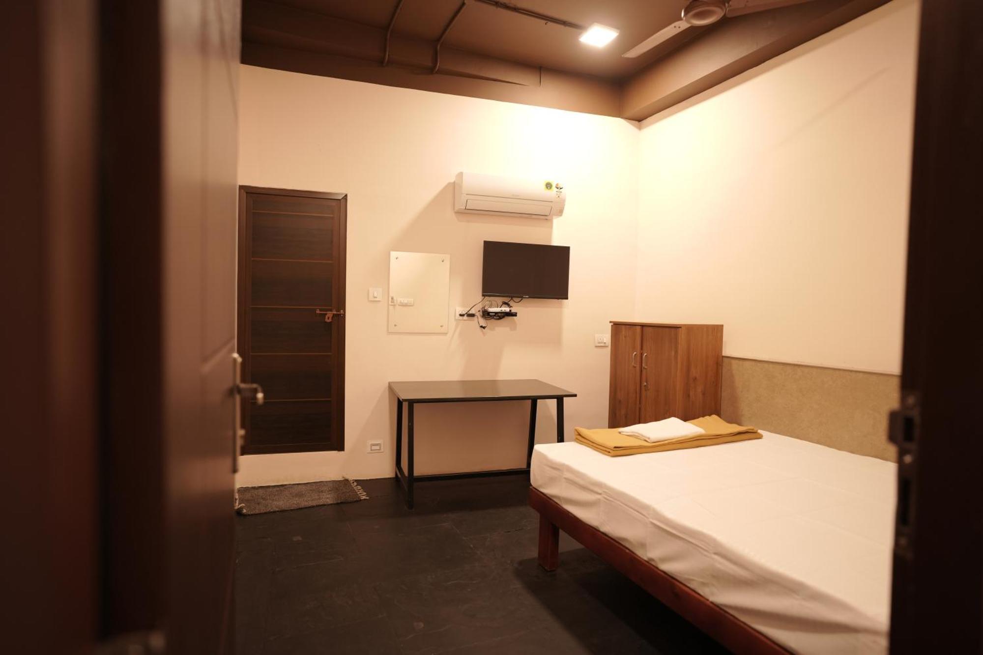 Hotel Reach Residency Kochi Zewnętrze zdjęcie