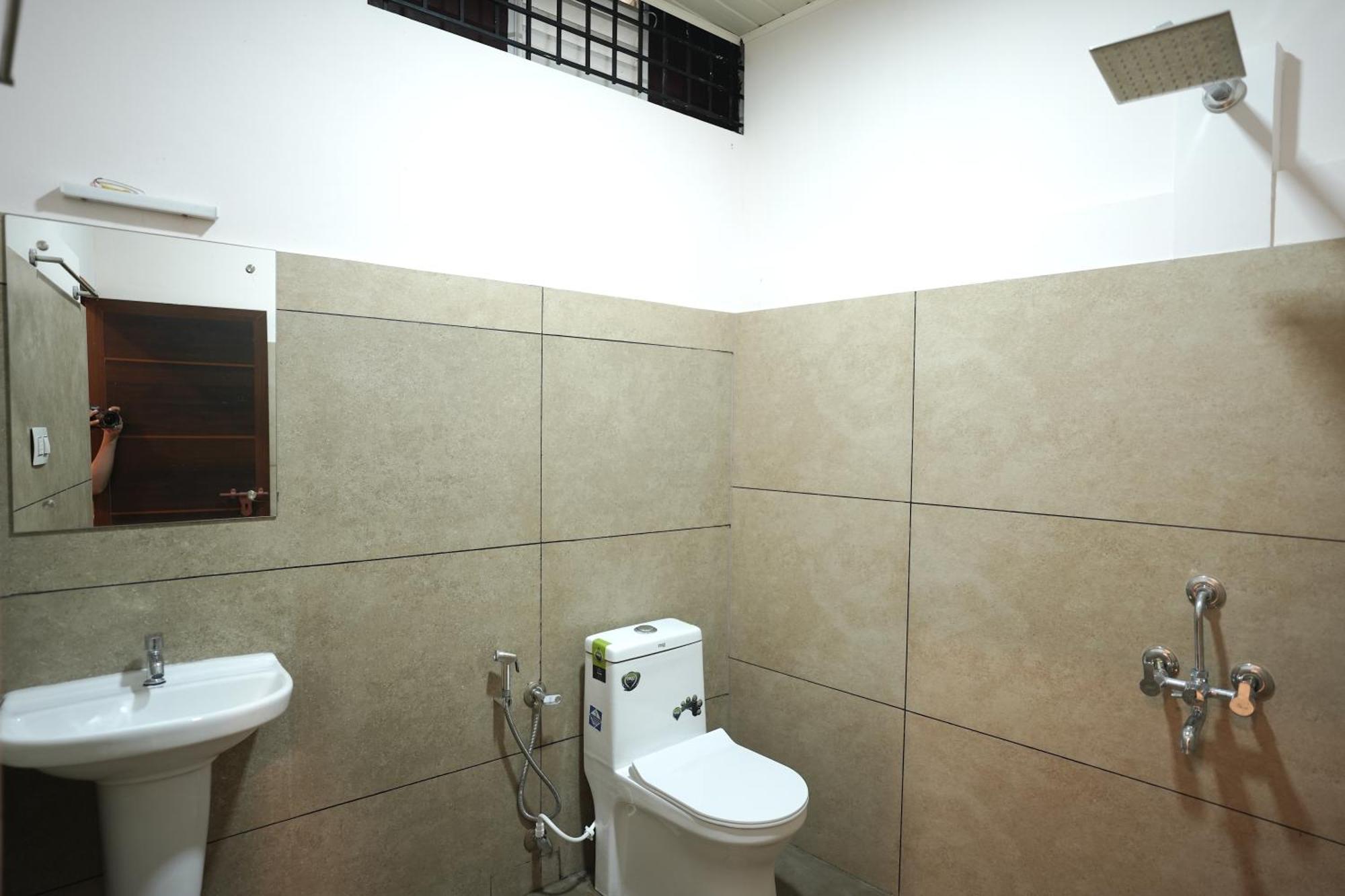Hotel Reach Residency Kochi Zewnętrze zdjęcie