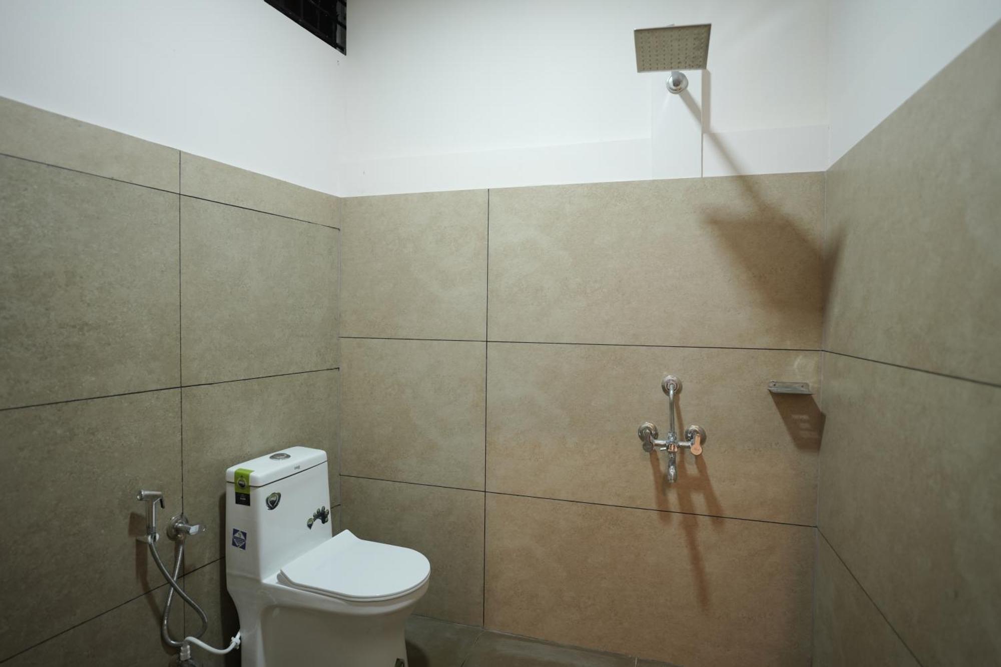 Hotel Reach Residency Kochi Zewnętrze zdjęcie
