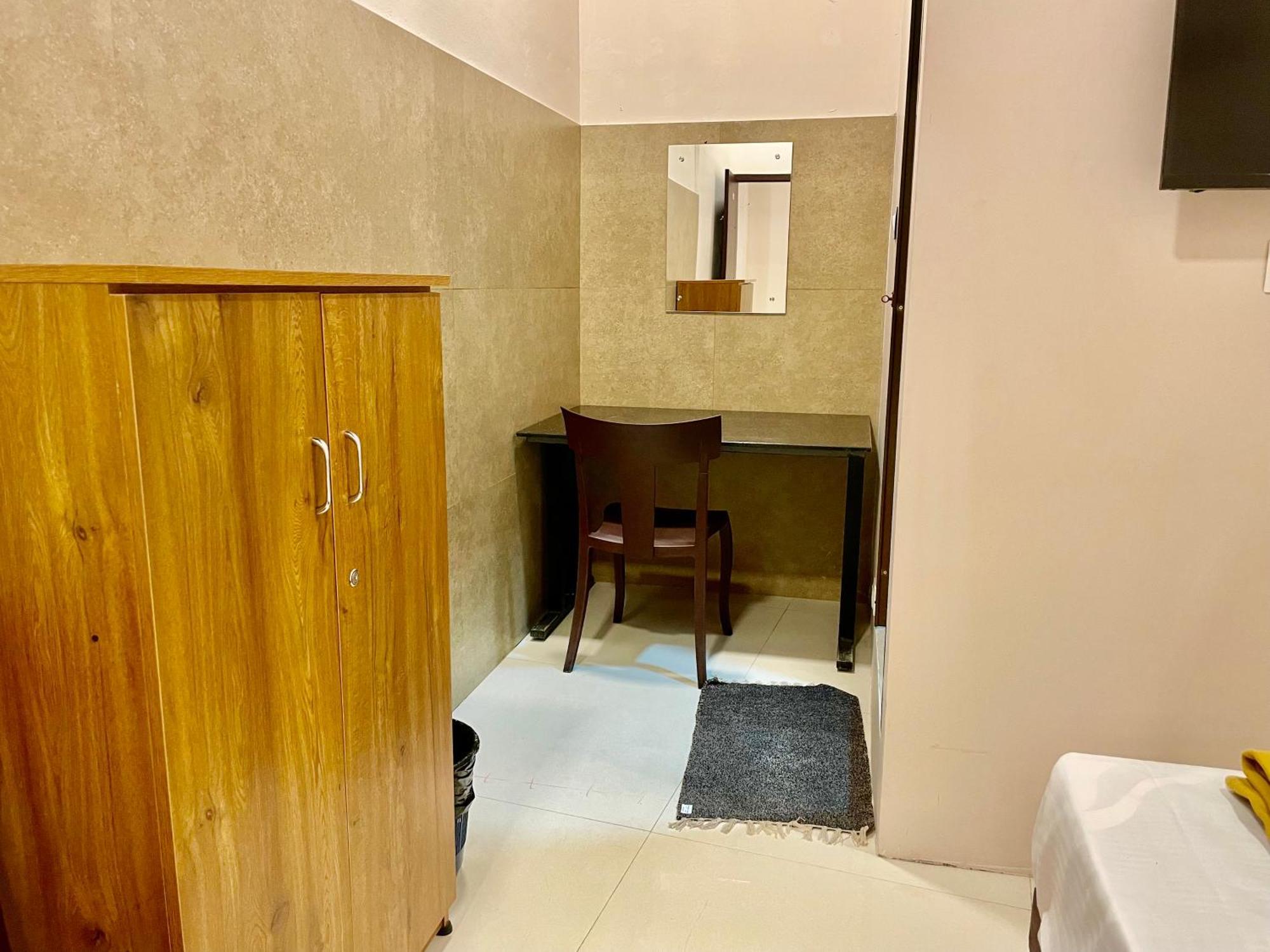 Hotel Reach Residency Kochi Zewnętrze zdjęcie
